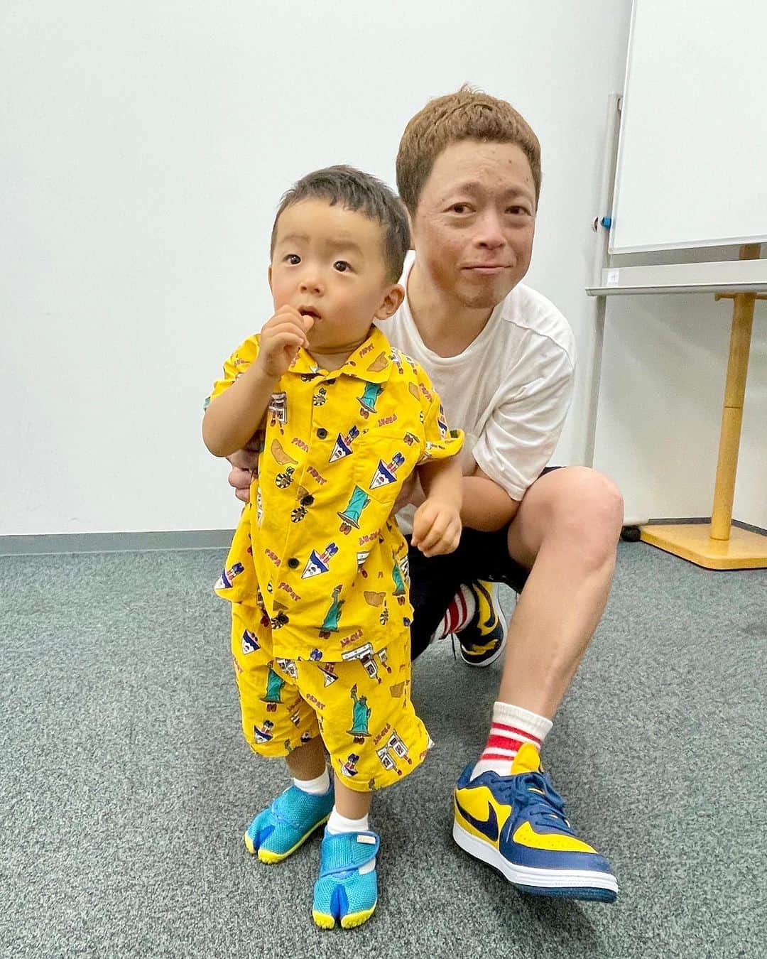 梶剛のインスタグラム：「ネゴデザインの子供服！ 最高に可愛いじゃない！  #香川県 #ネゴシックス #梶剛の子育て日記 #子供服 #papat #パパット」