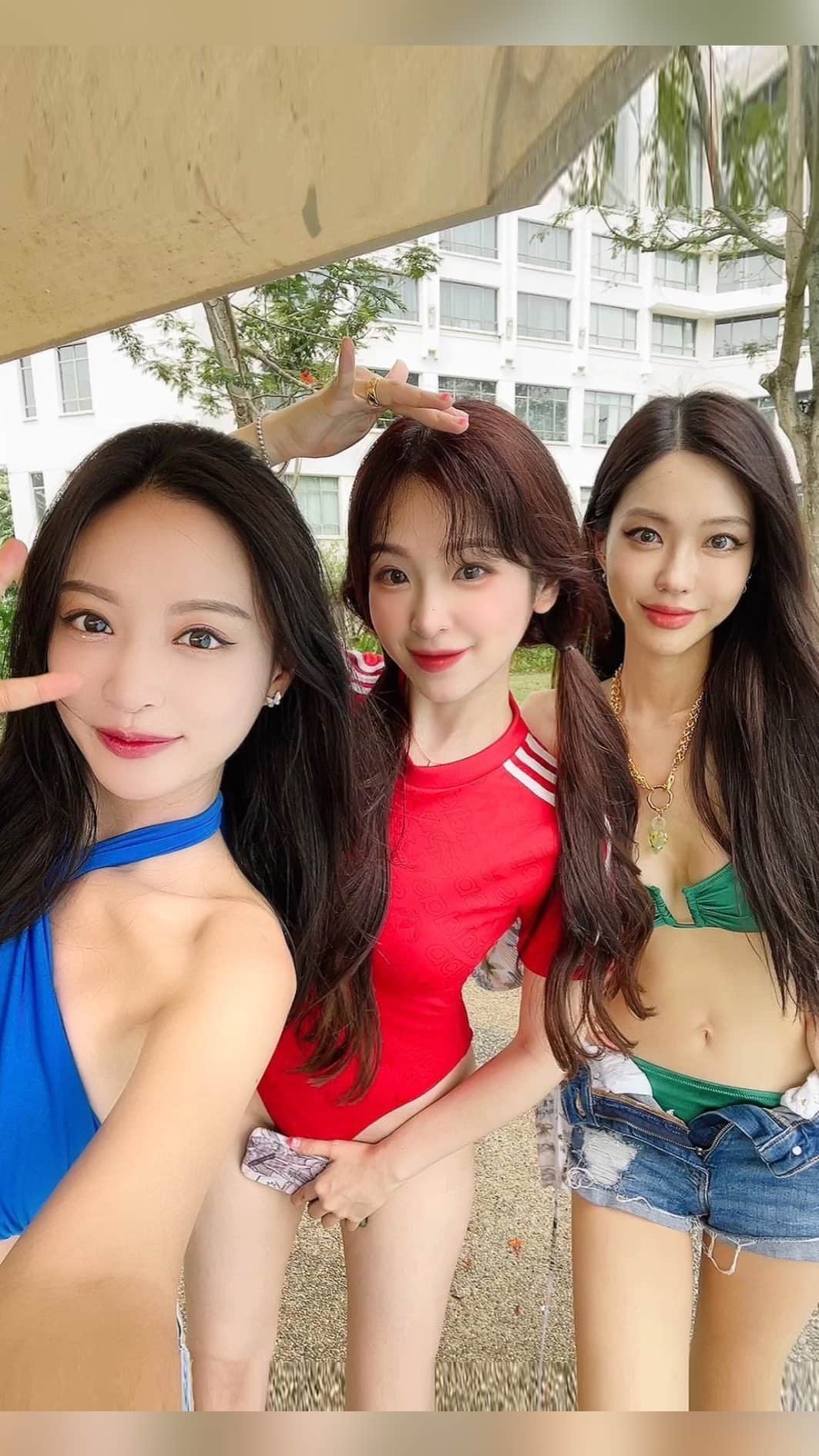 ᴅᴏᴜʙʟᴇsᴏᴜᴘのインスタグラム：「파워퍼프걸 in #kotakinabalu 👯‍♀️🏖️ ㅋㅋㅋㅋㅋㅋㅋㅋ 헤💚습💙하❤️ #헤스파 #코타키나발루 #여행릴스」