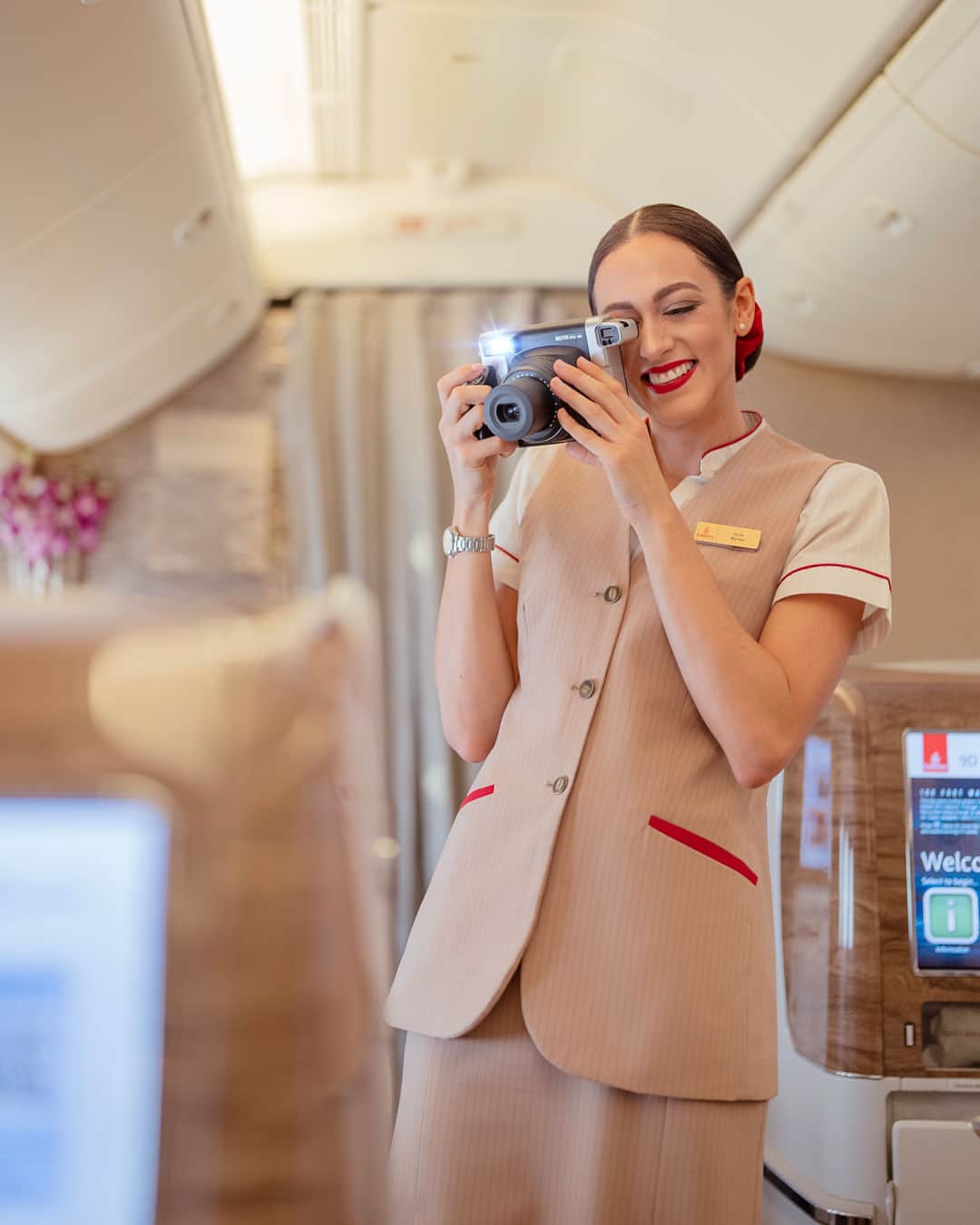 エミレーツ航空さんのインスタグラム写真 - (エミレーツ航空Instagram)「The perfect memento of an unforgettable journey.  Happy World Photo Day! 🌏📸  #Emirates #FlyBetter」8月19日 20時00分 - emirates