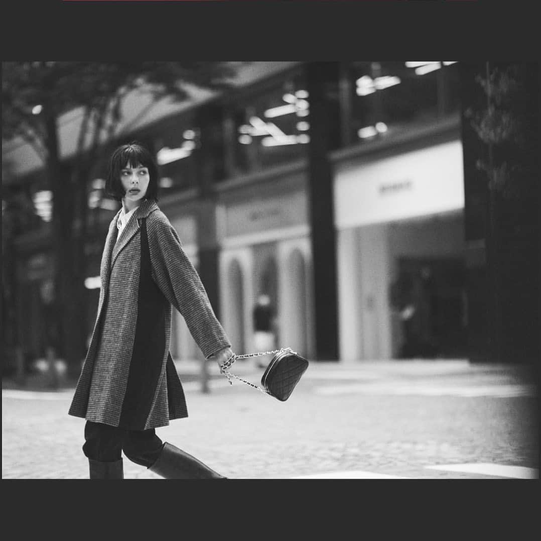 le. coeur blancのインスタグラム：「【 LOOK BOOK 】 2023-2024 automne - hiver "& esprit" ⁡ ⁡ 知的で聡明、それでいてユーモラスな発想をもつ女性をイメージした 強さとしなやかさを表現するスタイルを提案します。 ⁡ "&esprit"に込められた気の利いた着こなしをぜひご覧ください。 ⁡  --------------------------------- ⁡ Photographer : @keiichisuto33  Stylist : @makoto087  Hair & makeup : TOMIE Model : Maria N.（WIZARD MODELS） ⁡ --------------------------------- ⁡ ⁡ ▶︎オンラインストアまたはTOPページのハイライト「LOOK BOOK」よりご覧ください。 ⁡ ⁡ ⁡ ⁡ ⁡ ⁡ ⁡ ⁡ ⁡ ⁡ #lecoeurblanc #ルクールブラン #lookbook #autumn #winter #le_23aw #le_web」