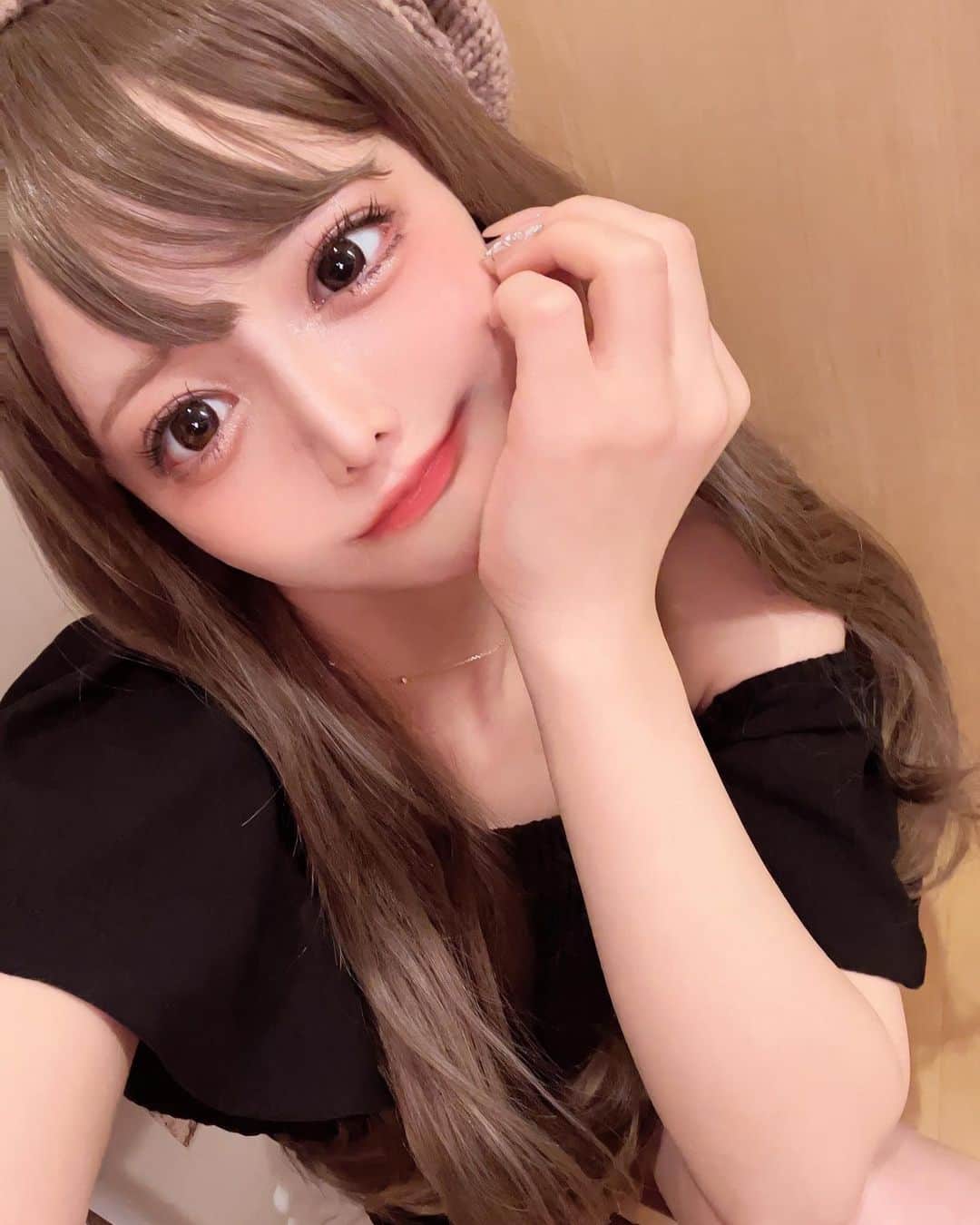 のインスタグラム：「載せるネタが無いので MVの時のぎゃるふうか投下」