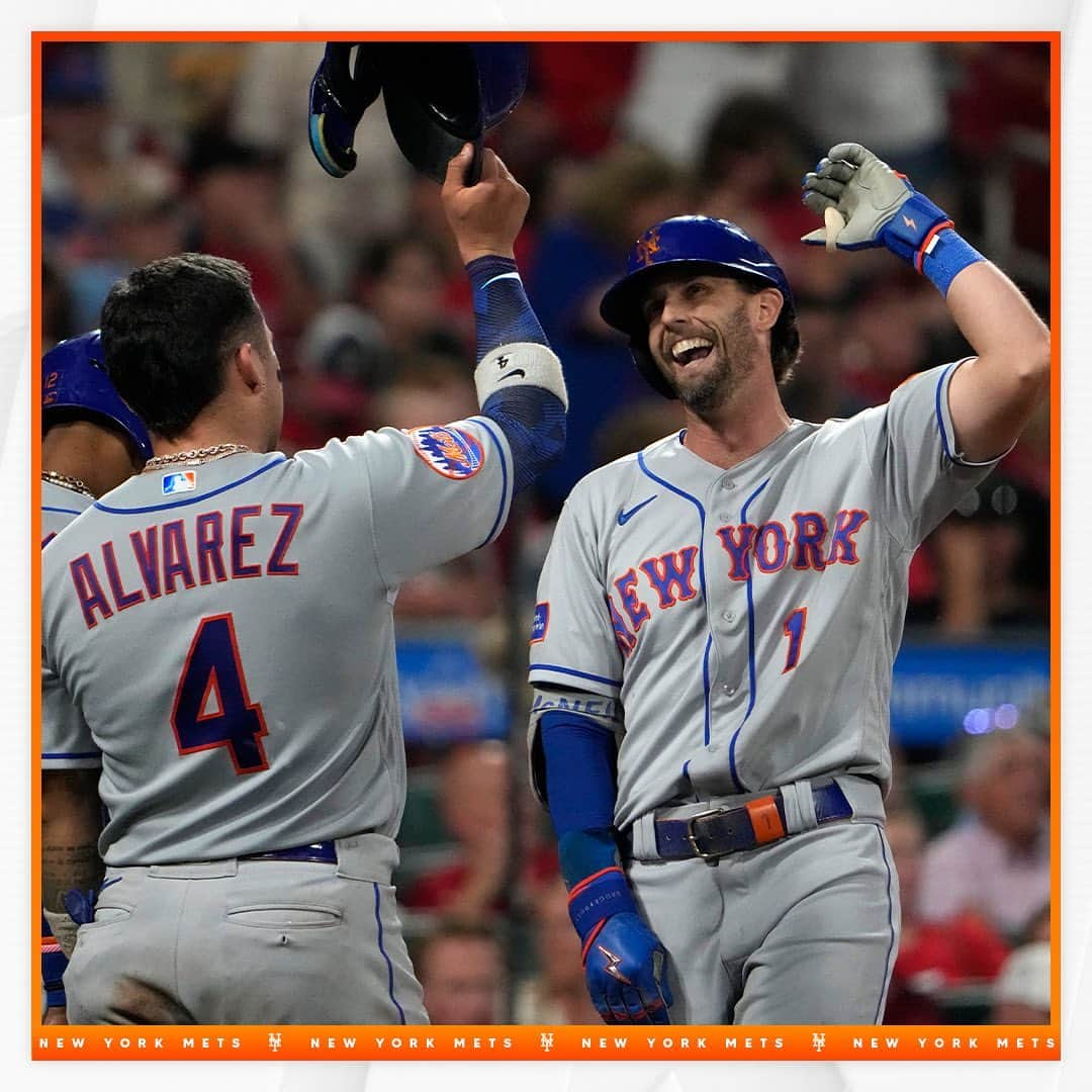 ニューヨーク・メッツさんのインスタグラム写真 - (ニューヨーク・メッツInstagram)「Friday night dub 🙌 #MetsWin #LGM」8月19日 11時59分 - mets