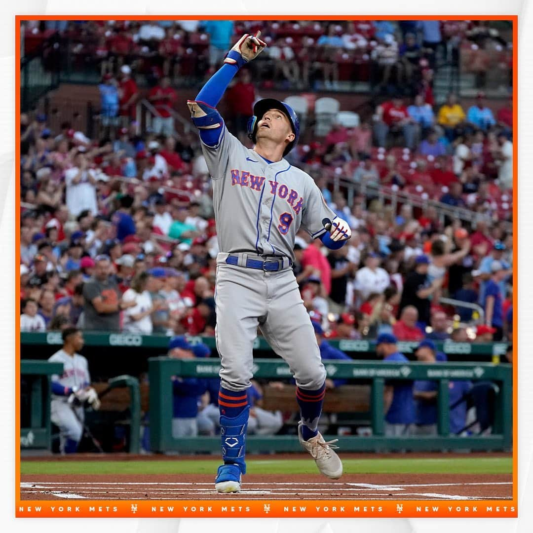 ニューヨーク・メッツさんのインスタグラム写真 - (ニューヨーク・メッツInstagram)「Friday night dub 🙌 #MetsWin #LGM」8月19日 11時59分 - mets