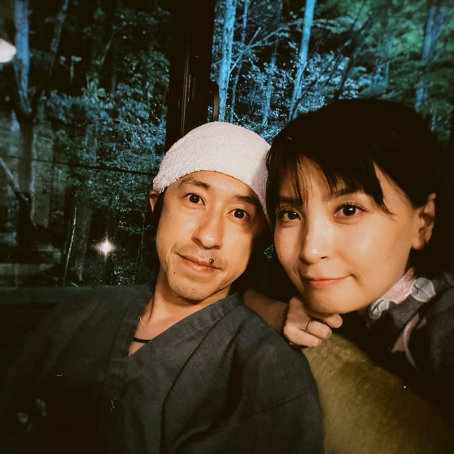 カジサック&ヨメサックのインスタグラム：「カジサック家の夏休み🌻 最高だ🌻」