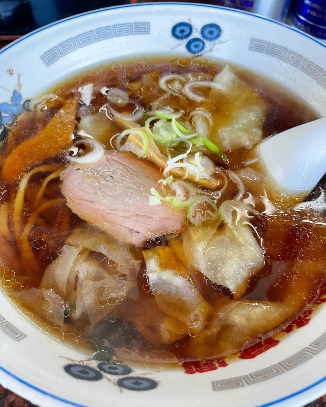 山下聖良のインスタグラム：「火風鼎🍜♡  念願の！白河ラーメン！ 一口食べた瞬間、お姉ちゃんと「懐かしい〜」ってなった🥺  #白河ラーメン #福島グルメ  #白河　 #火風鼎 #ラーメン」