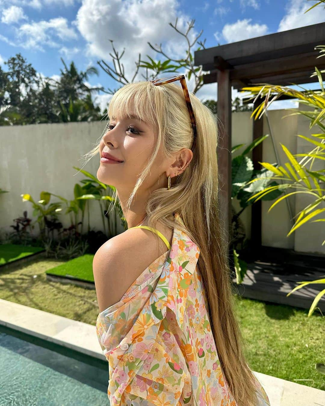 ソンさんのインスタグラム写真 - (ソンInstagram)「🏝️💖🌼🌈🌊🌺」8月19日 13時13分 - sssorn_chonnasorn