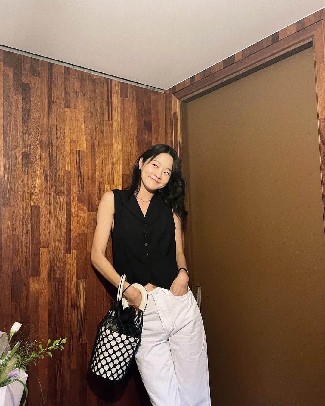 ヒョニ・カンのインスタグラム：「😊」