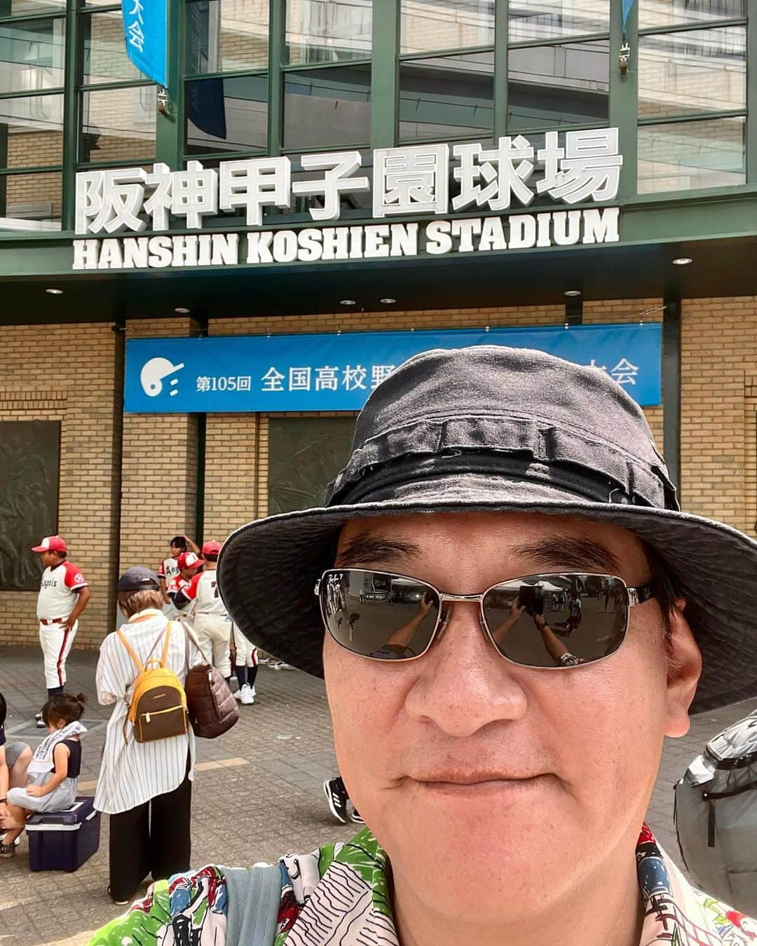 ピエール瀧さんのインスタグラム写真 - (ピエール瀧Instagram)「ソニマニ明けで甲子園」8月19日 14時48分 - pierre_taki