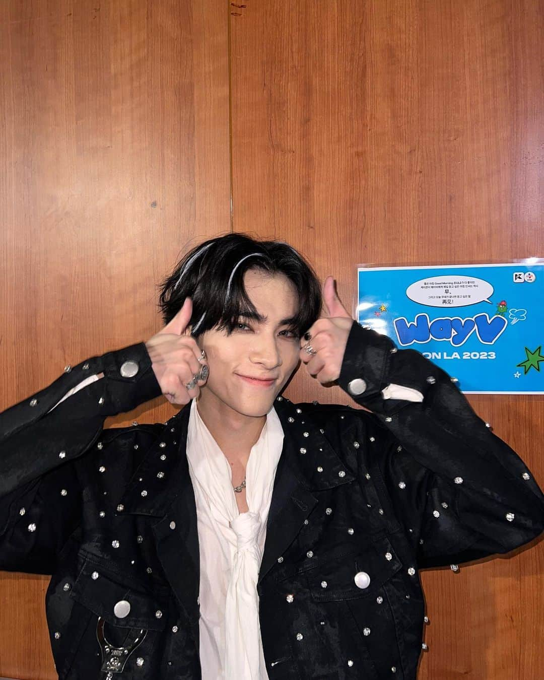 シャオジュン（XIAOJUN）さんのインスタグラム写真 - (シャオジュン（XIAOJUN）Instagram)「Kcon in LA!!!WayZenNi u guys are amazing today,truly amazing!!love u so much!!💚」8月19日 15時16分 - djxiao_888