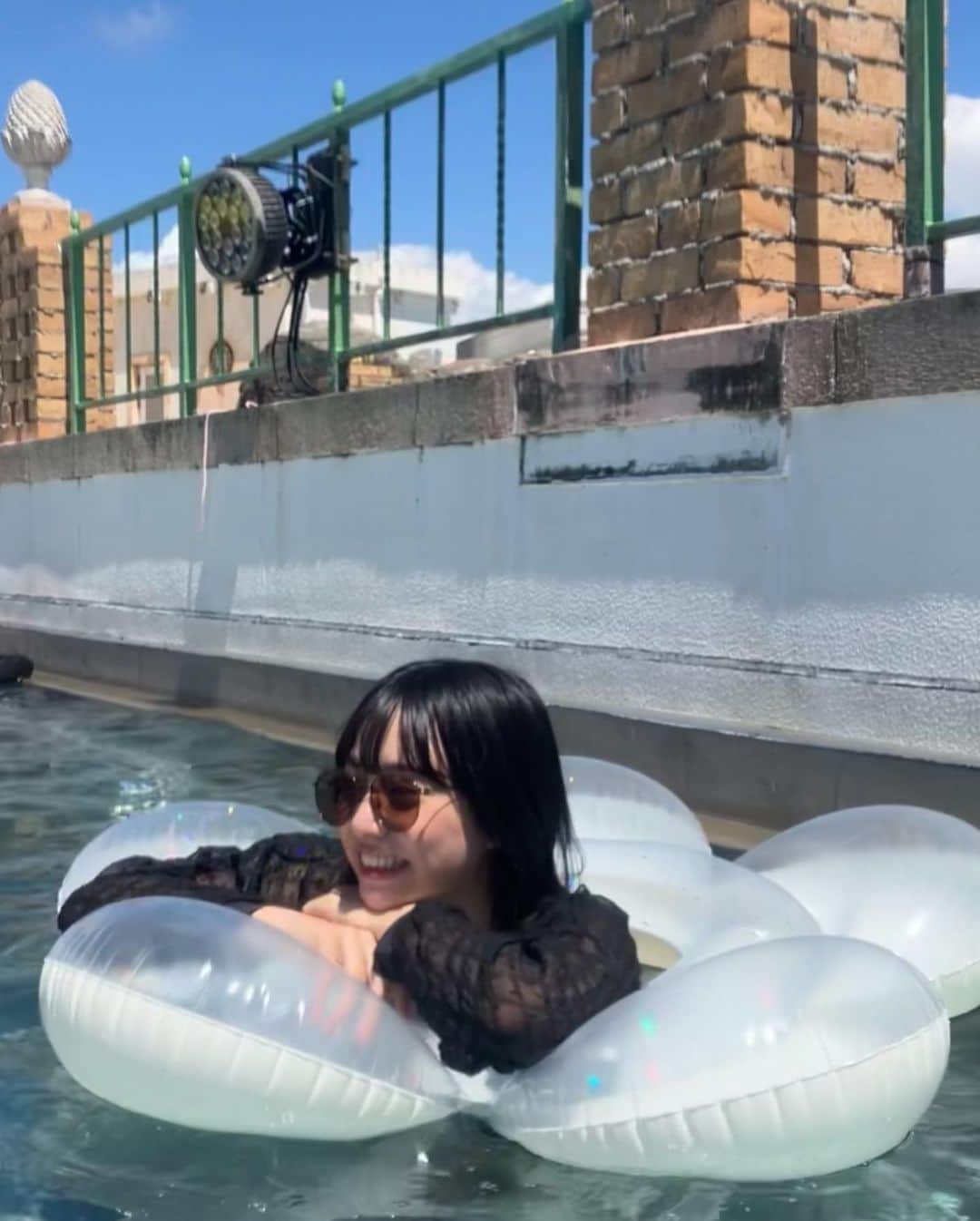 鈴木爽さんのインスタグラム写真 - (鈴木爽Instagram)「🫧‪  水着めっちゃお気に入り  夏休み終わらないで🥲  #ラグナシア#プール#夏休み#水着 #夏#jk#sjk#ootd#fyp#fypシ#07」8月19日 15時57分 - akir_a126