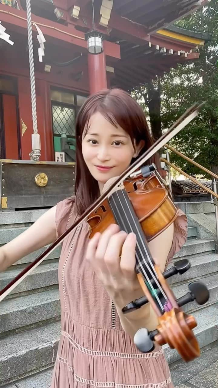 岡部磨知のインスタグラム：「この夏、花火見た🎆？ #米津玄師 #打上花火 #violin #バイオリン #tokyo #今日の一曲 #花火」