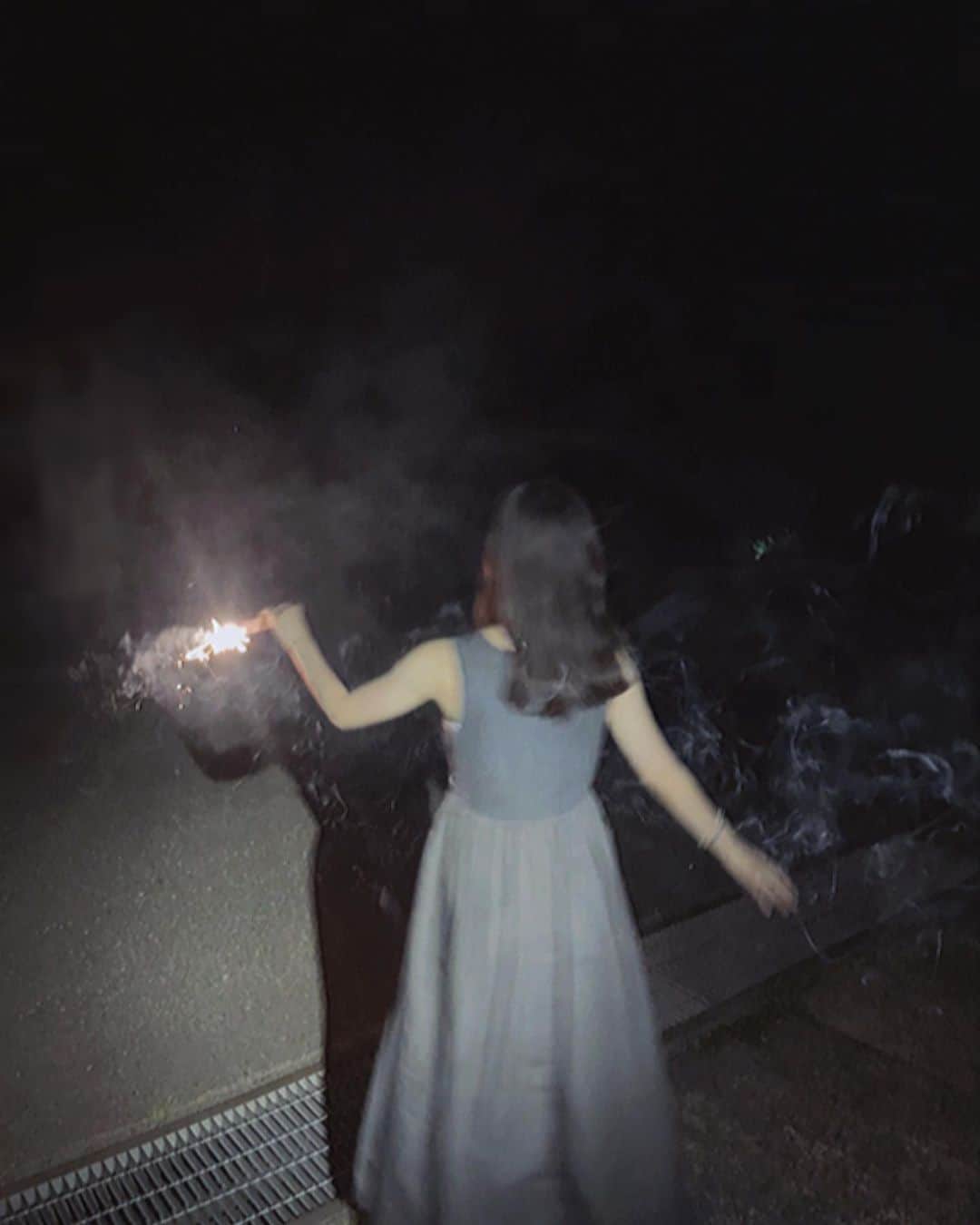 大塚七海さんのインスタグラム写真 - (大塚七海Instagram)「今は、煙の少ない手持ち花火っていうのがあるらしい  #NGT48」8月19日 16時24分 - otsuka773_ngt48