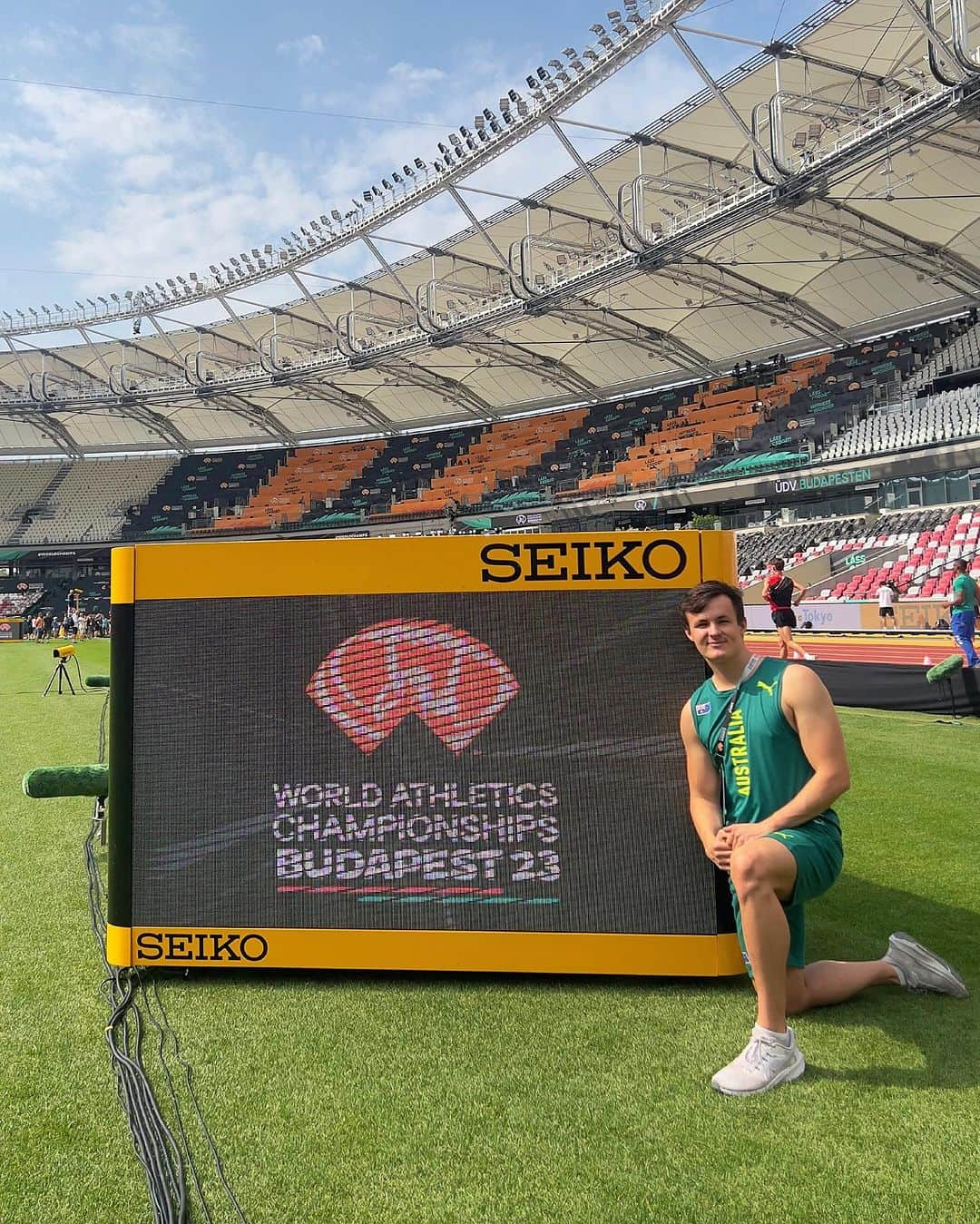 ジェイク・ドランさんのインスタグラム写真 - (ジェイク・ドランInstagram)「World Championships start tonight!   100m heats begin at 7:43pm🇭🇺 3:43am🇦🇺 live on SBS on demand! Excited to race the fastest men on the planet once again!」8月19日 16時30分 - jake_doran