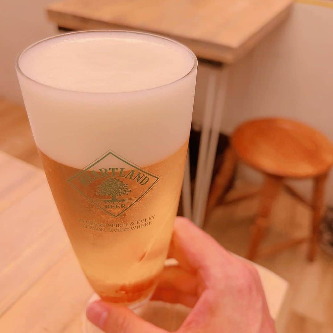 本城聡章さんのインスタグラム写真 - (本城聡章Instagram)「🍺😋 #毎日暑いねぇ #ビールが美味し過ぎるのです  #ハートランドビール #ピンチョス」8月19日 16時33分 - honjo