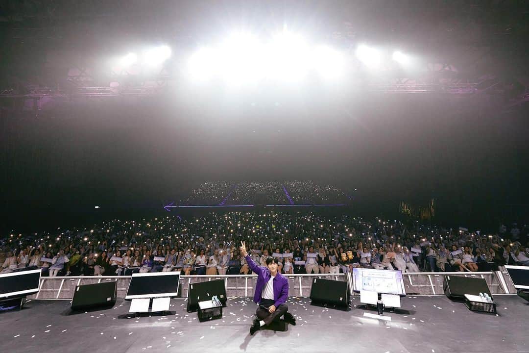 キム・ソンホのインスタグラム：「함께 추억을 만들 수 있어서 좋았어요 !  잘 간직할게요 :) #KualaLumpur」