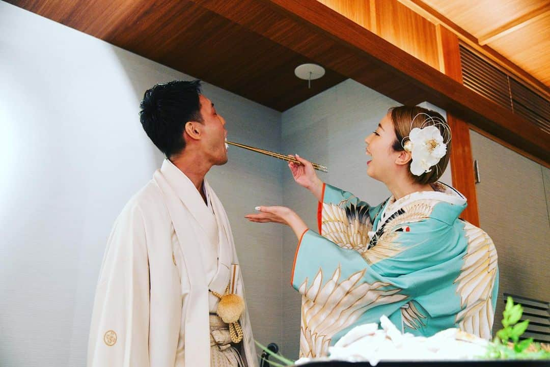 KOTOWA鎌倉 鶴ヶ岡会館さんのインスタグラム写真 - (KOTOWA鎌倉 鶴ヶ岡会館Instagram)「和婚だから楽しめる！？KOTOWA特製鯛の塩釜焼きファーストバイト  #kotowa鎌倉  #kotowa鎌倉鶴ヶ岡会館 #湘南結婚式 #鎌倉和婚  #和婚  #神前式  #和装神前式  #和装  #鎌倉結婚式  #鶴岡八幡宮結婚式  #少人数婚 #家族婚 #大人婚」8月19日 17時41分 - kotowakamakura