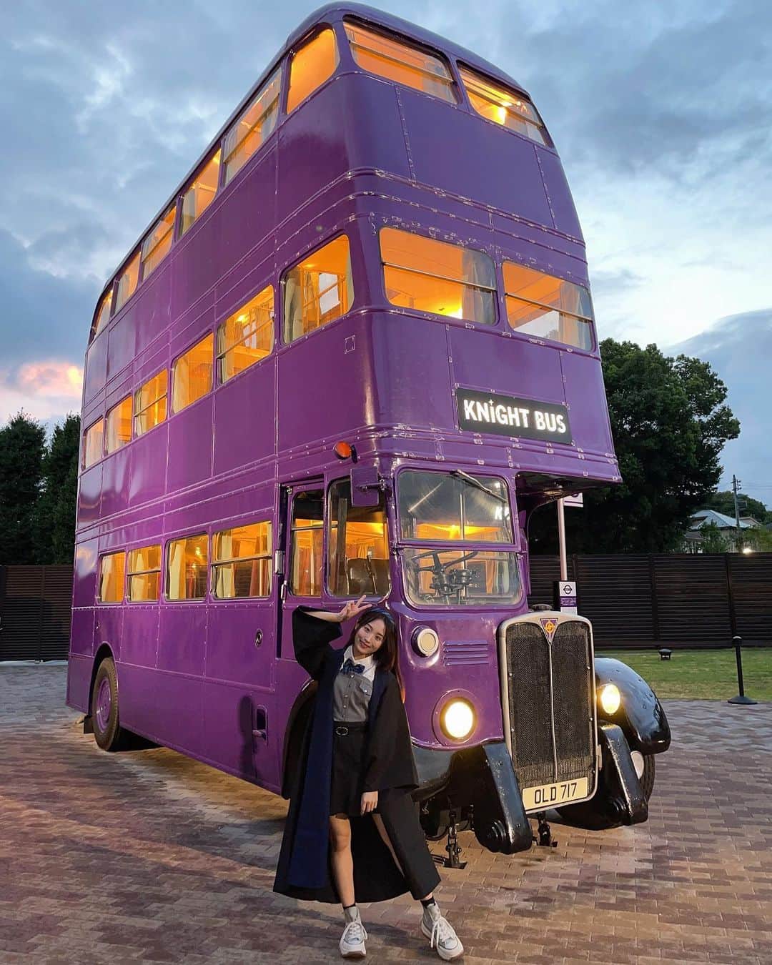 坂口渚沙さんのインスタグラム写真 - (坂口渚沙Instagram)「ハリーポッターに出てくる、 迷子の魔法使いを 助けてくれるナイトバス🚌  #ハリーポッター  #ハリーポッタースタジオツアー  #ナイトバス  #夜の騎士バス  #としまえん」8月19日 17時35分 - nagisa_sakaguchi