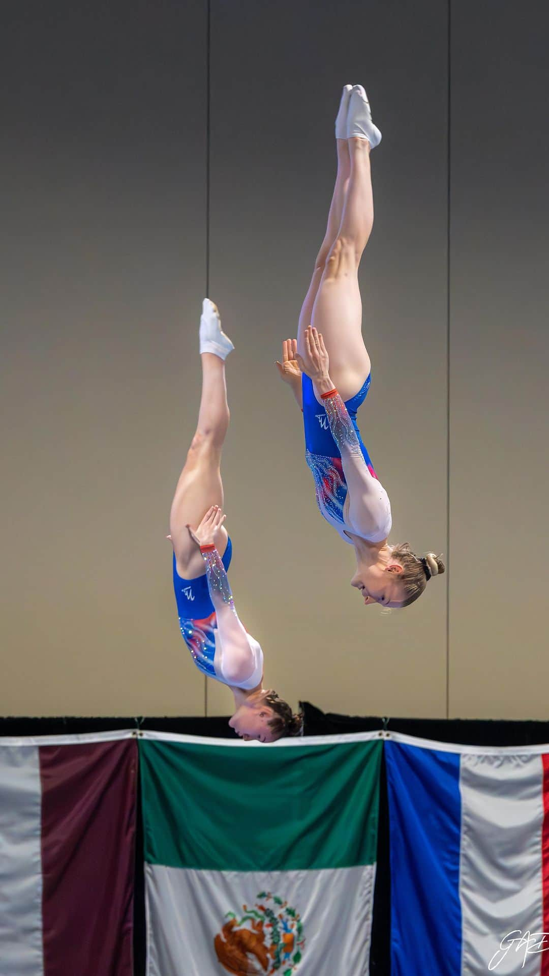 ブライオニー・ペイジのインスタグラム：「🌟 👯‍♀️ 🌟 Our PB Synchro routine from the Palm Beach Trampoline World Cup 🏝️🇬🇧」