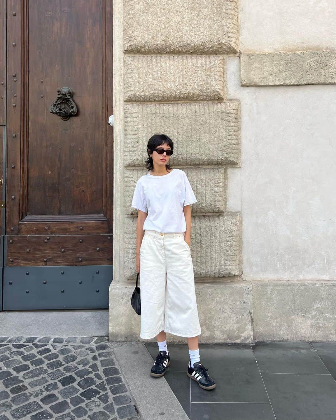 大屋夏南のインスタグラム：「Rome 🤍 イタリアでもにぎりめしコーデ🍙海苔少なめ。」