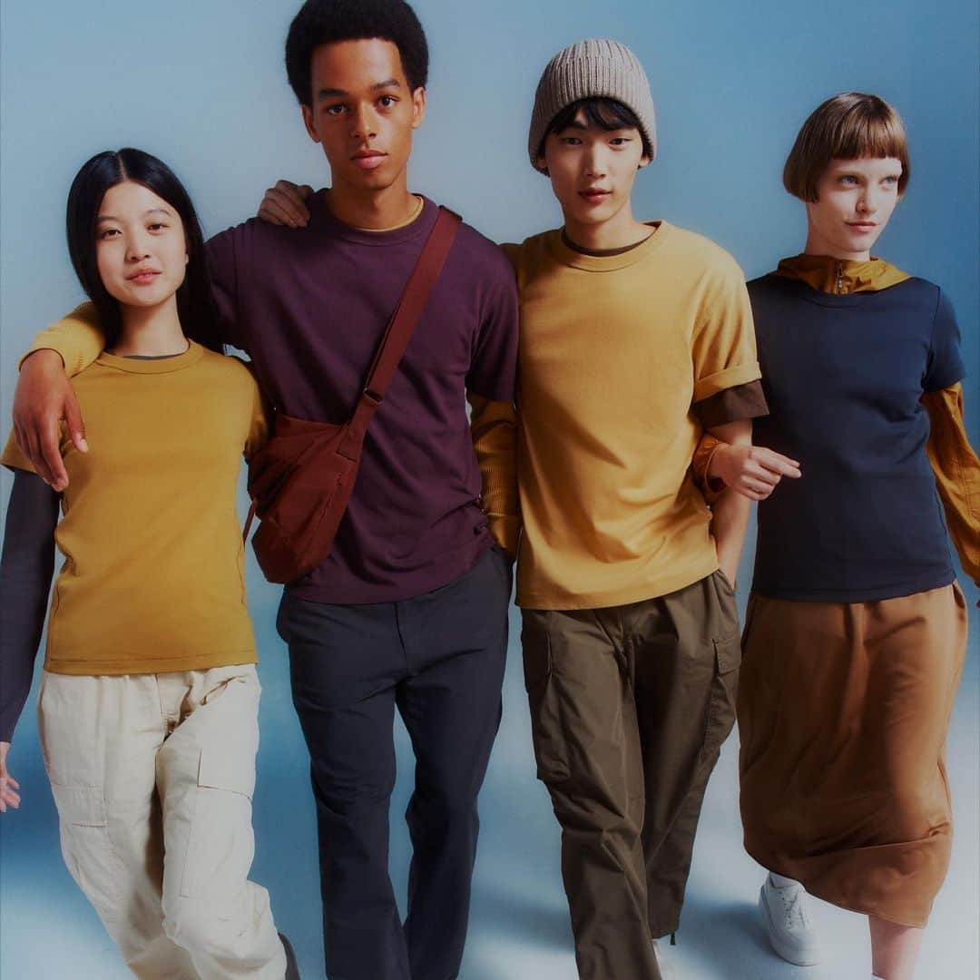 のインスタグラム：「Uniqlo U T-Shirt   The Perfect Tee A basic tee is the perfect tee. Simple, soft, and indispensable, a Uniqlo U tee pairs with any look in almost any color.   462666/461556 U Crew Neck Short-Sleeve T-Shirt   #uniqloessentials #UNIQLO #LifeWear #UniqloU #theperfectT   *The product availability differs among regions. Please check your regional account or website.」