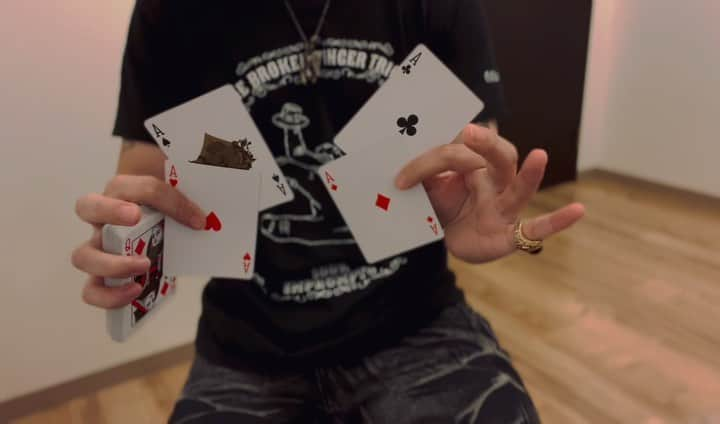 高橋匠のインスタグラム：「OSMAND PLAYING CARDS: ULTIMATE EDITION   @mahou_dining_bar_osmand  @osmand_web_shop」