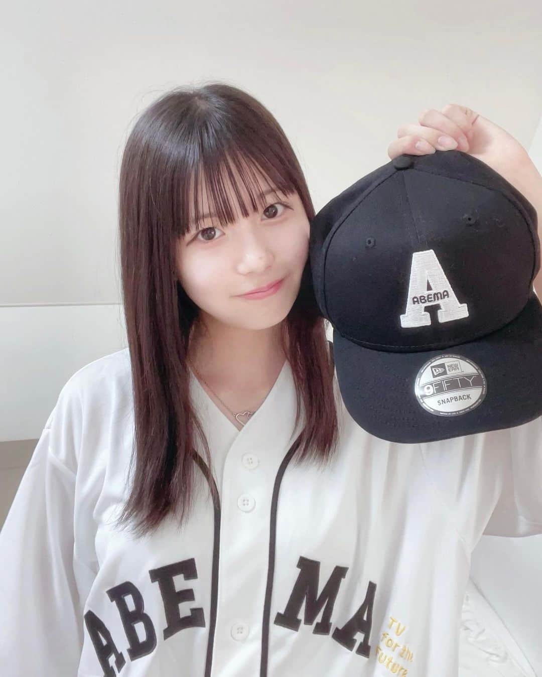 中田華月のインスタグラム：「みんな野球観戦したことあるー？  1回も行ったことないから行ってみたい⚾️♡    @abema_official ⟡  #abema  #野球観戦  #野球」