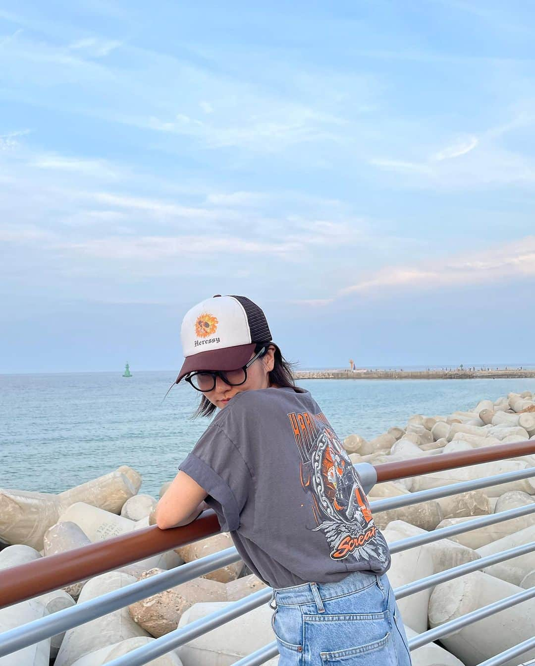 アン・ミナさんのインスタグラム写真 - (アン・ミナInstagram)「요즘 근황.jpg ☀️🌊🧉」8月19日 18時46分 - mina_an_and_only