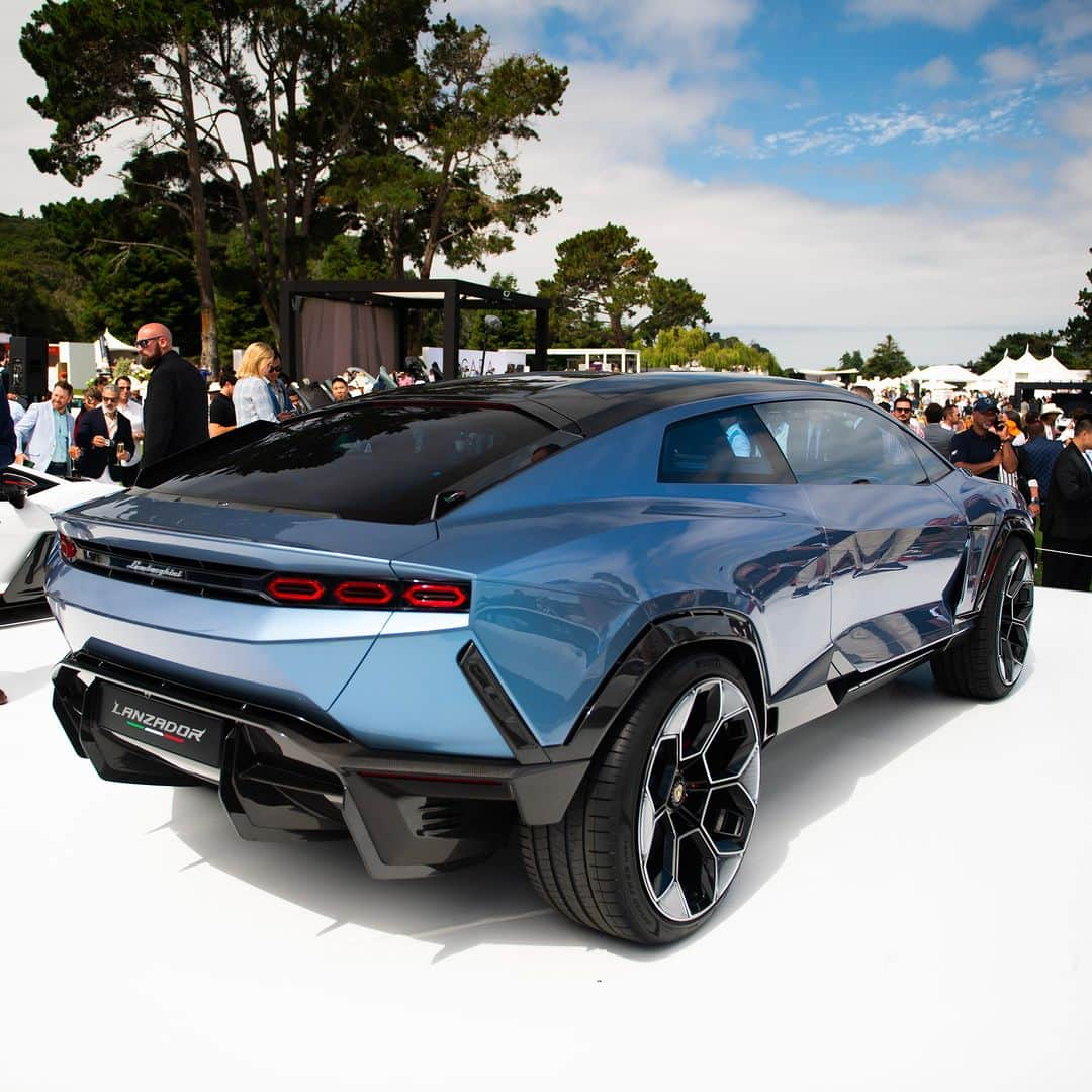 ランボルギーニさんのインスタグラム写真 - (ランボルギーニInstagram)「An exhilarating vibe filled the air at Quail during Monterey Car Week in California, enchanting all those present.  The source of this excitement? None other than the Lamborghini Lanzador, our first 100% fully electric Ultra GT, that merges the exceptional high-performance qualities of Revuelto with the adaptable nature of Urus.  This harmonious convergence perfectly embodies our Cor Tauri strategy, propelling us into the future of electrification.  #Lamborghini #Lanzador #DesignedByNewDesires」8月19日 18時48分 - lamborghini