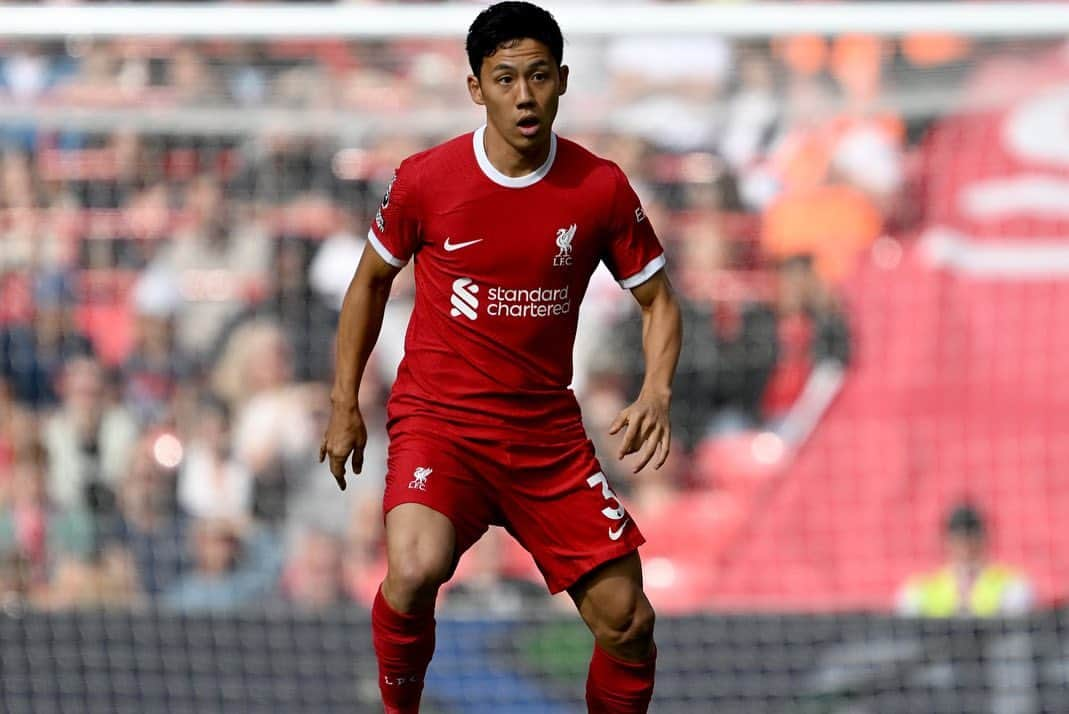 遠藤航さんのインスタグラム写真 - (遠藤航Instagram)「.. .Debut ✅ More to come🔥 . #debut #premierleague #liverpool  #anfield #football #⚽️ #wataruendo  . #デビュー #勝利 #プレミアリーグ  #遠藤航」8月20日 5時32分 - endowataru