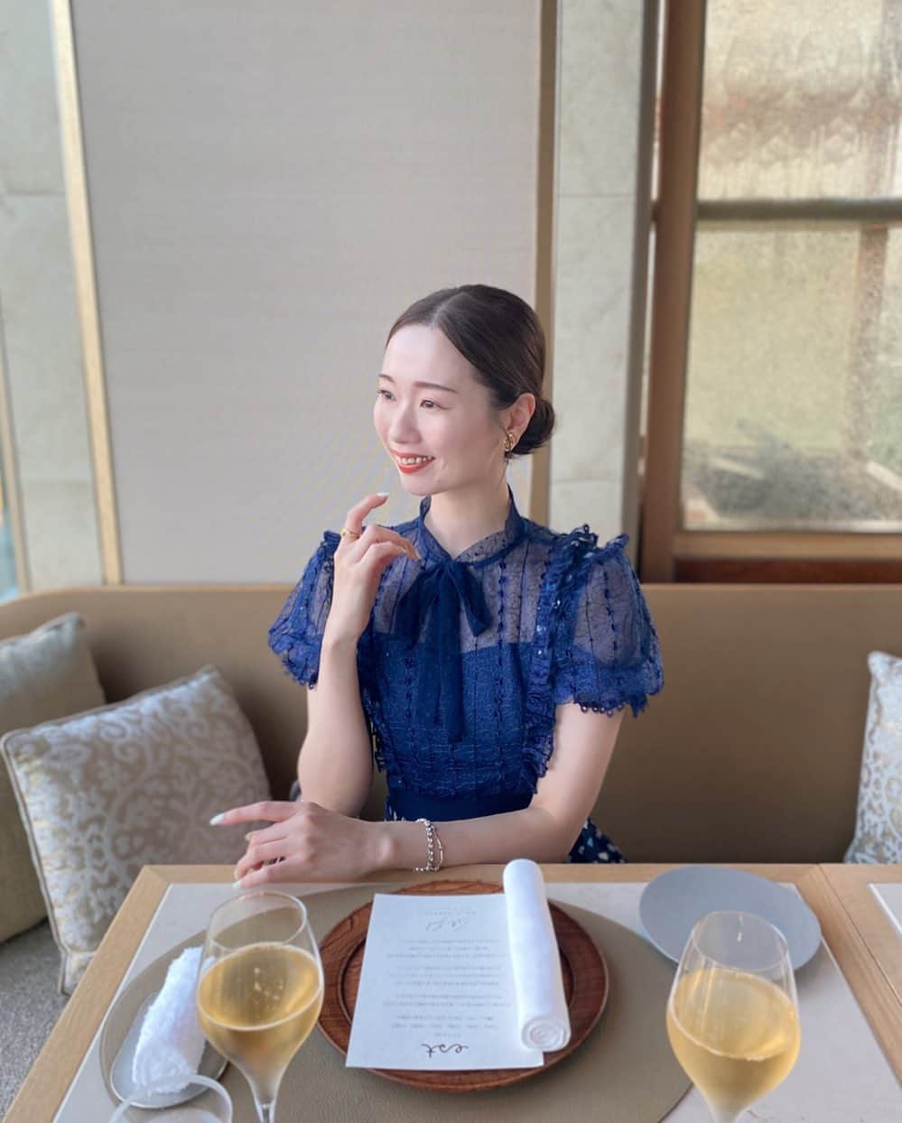 寿春花果さんのインスタグラム写真 - (寿春花果Instagram)「昨日8月18日に 無事に36歳を迎えることができました🎂 いつも皆さまからお優しい言葉を沢山いただき幸せいっぱいです🙏✨　  アラフォー突入でなんだかドキドキしてます💓  写真はお誕生日の少し前にお祝いしていただいた、とっても行きたかったレストラン @esttokyo さんにて🥹🫶🏻  #お誕生日 #est」8月19日 20時48分 - hanaka_yu