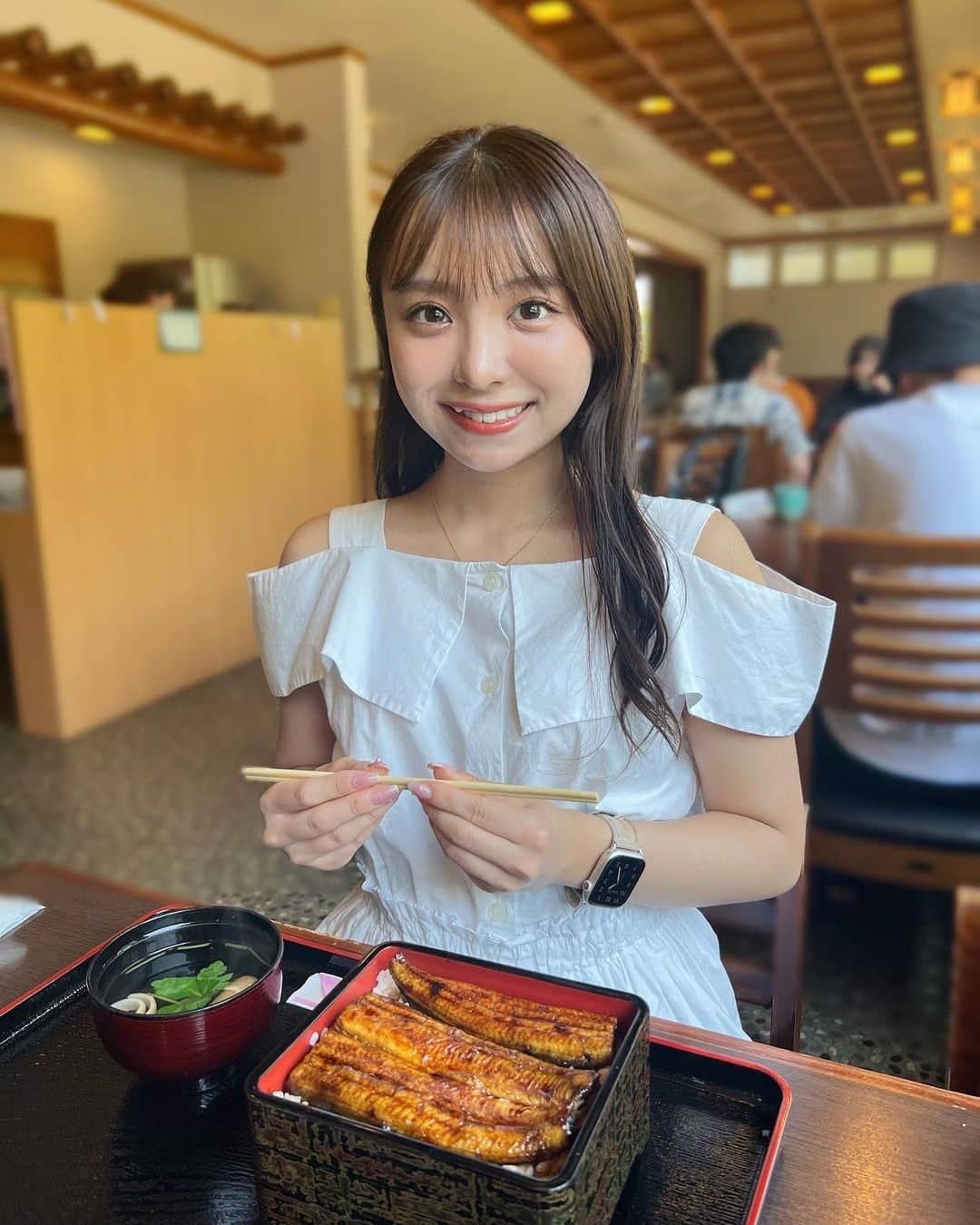 勝又彩央里さんのインスタグラム写真 - (勝又彩央里Instagram)「お盆休み🍉  鰻を食べて夏バテ知らず！ そしてはちみつソフトクリームも絶対食べるんだ〜🍦  まだまだ暑い日が続きますが皆様もご自愛ください！  #夏休み #過去pic #時差投稿 #ワンピース #ドライブ #ソフトクリーム #はちみつ #うなぎ #鰻 #静岡 #静岡グルメ #静岡観光 #夏 #夏コーデ #コーデ #ootd #japan #summer #instagram #instalike #tflers #浜松 #浜名湖」8月19日 21時07分 - saorinoel