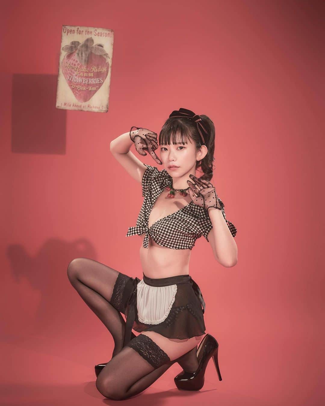 長澤茉里奈のインスタグラム：「『PIN-UP GIRLS SELECTION3』 8月20 日の 18:00 より、初回限定版が受付開始！ (ストーリーにリンク貼ります) 特典はなんと！！！ まりちゅうで予約してくださると、まりちゅうのカバーやアザーフォト、更にメイキング DVD が付いてきます！ 受付は9月9日まで！！ 初回版まりちゅう表紙を ぜひぜひゲットしてくださいねっっ❤️  #ピンナップガールズ  #marichuu#nagasawamarina#まりちゅう#長澤茉里奈#グラビア#グラビアアイドル#アイドル#水着#合法ロリ#合法ロリ巨乳 #bikinimodel#gravure#Gravureidol#japanesegirl」