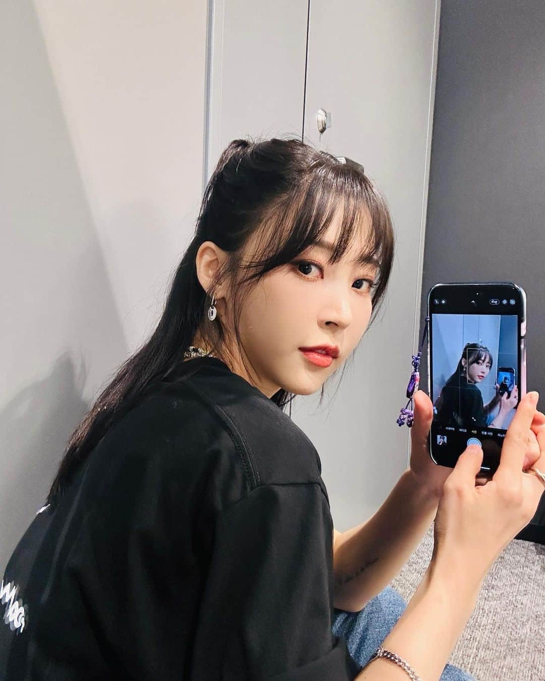 ムンビョルさんのインスタグラム写真 - (ムンビョルInstagram)「Selfie😎」8月19日 21時30分 - mo_onbyul