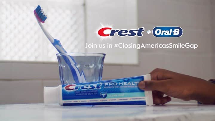 P&G（Procter & Gamble）のインスタグラム：「Did you know that millions of children in the U.S. go without basic oral care supplies? A toothbrush and toothpaste might seem simple, but they’re game-changers that can boost confidence and help kids succeed. 🦷   This back-to-school season, @crest and @oralb have partnered with actor, director, activist and former teacher in an underserved community Jesse Williams to help kick-off the next step in the brands’ #ClosingAmericasSmileGap initiative that helps address the painful reality that many kids don’t have access to the most important school supplies – a toothbrush and toothpaste.  Crest and Oral-B recently released a “U.S. Kids’ Oral Health Report Card” that sheds light on the shocking discrepancies in access, affordability and education between low and high-income families in the U.S.  Help change the game for kids in need this school year. For every Crest or Oral-B product purchased from August 1st to September 30th, the Brands will donate oral care supplies to a child in need.*  Click the link in bio to read more findings from the report card and to learn how you can support this initiative.   #ClosingAmericasSmileGap #HealthySmilesForKids #OralHealthMatters #CommunityImpact   *Crest & Oral-B will donate up to 500,000 products purchased from August 1st to September 30th, 2023. The product purchased is not guaranteed to be the same product that will be donated.」