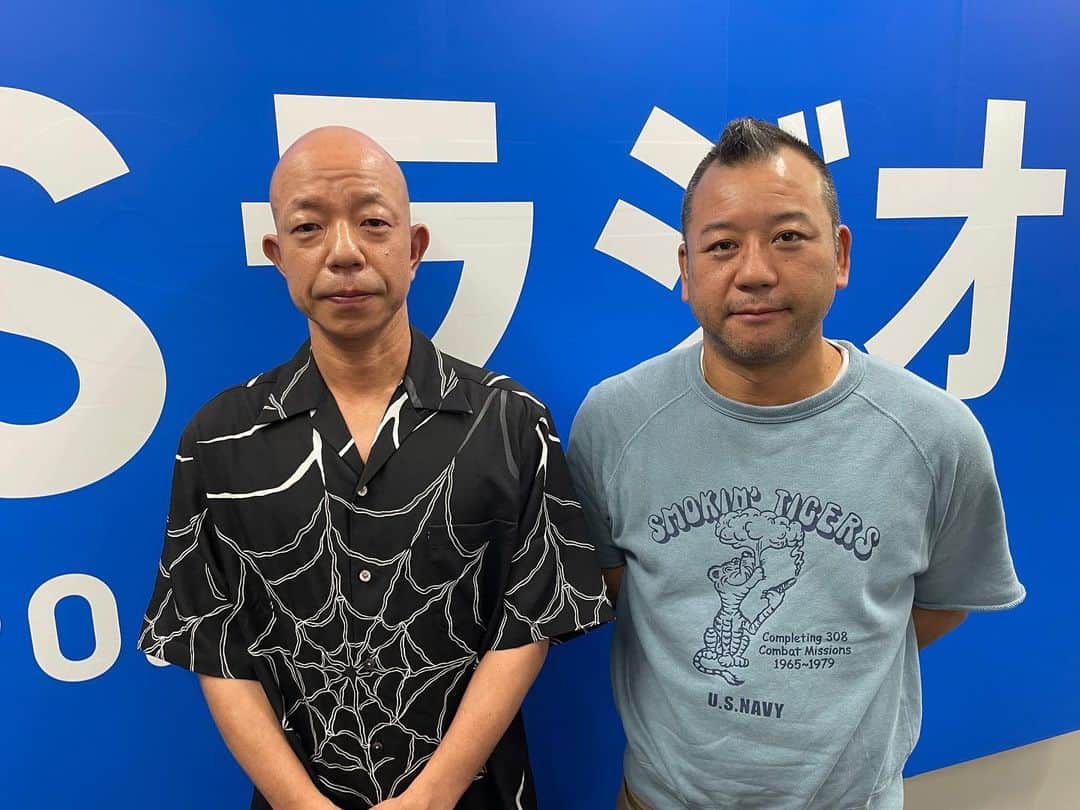 TBSラジオ「ナイツのちゃきちゃき大放送」のインスタグラム：「今週のゲストは#バイきんぐ のお二人でした👏 radikoのタイムフリーでも聞き直すことができます📱 来週のゲストは#元宝塚トップスター の#紅ゆずる さんです🎉」