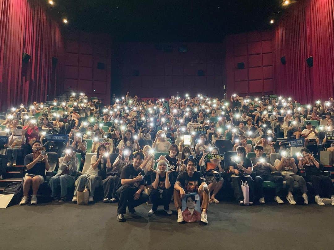 のインスタグラム：「감사합니다. 😊😄」