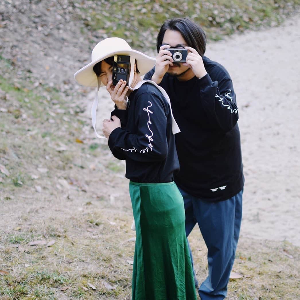 YeYeのインスタグラム：「---------------------------------------- all done! Thank you so much for sharing your time with us! 各地のみなさま、ありがとうございました！ ----------------------------------------  浜田淳先輩と2人で参りますスケジュールです。各地でぜひお待ちしております！  Duo SET schedule 🐬🐬 8/28 mon at @urbanguild , 京都　✔︎  9/2 sat at @kyotomuse , 京都　✔︎ 9/23 sat at @machifes , 群馬　✔︎ 9/24 sun at @miamia_tokyo , 東京　✔︎  9/30 sat at @sanroku_festival , 宮崎　✔︎  10/1 sun @lastkitaryo , 佐世保・長崎　✔︎  photo @yeye_staff （YeYeマネージャーは写真が上手い）」