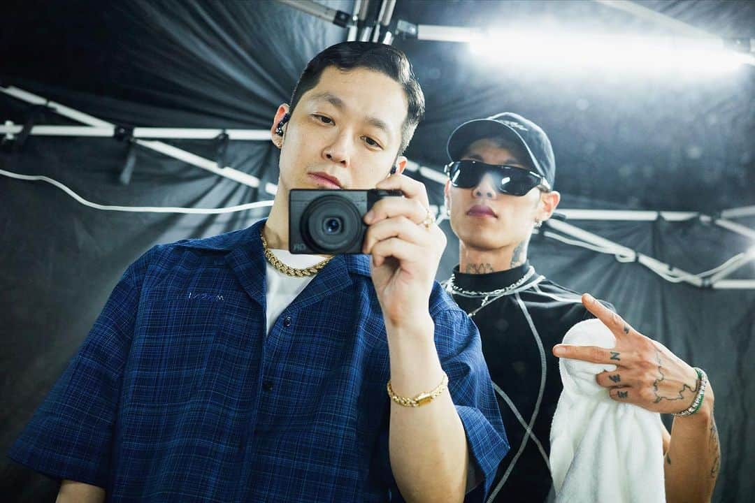 thequiettさんのインスタグラム写真 - (thequiettInstagram)「pre show selfie in 🇲🇴🇲🇴」8月19日 21時55分 - thequiett