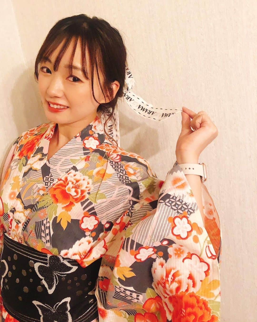 山下聖良のインスタグラム：「花火大会🎆  数年ぶりのお祭り！ 賑やかで屋台も並んでて楽しかった✳︎  鮎とやきそばと牛串たべた✌️ 花火見ながら食べる屋台飯は格別だね☺︎  #花火大会 #浴衣　#夏祭り #ヘアアレンジ  #浴衣ヘア」