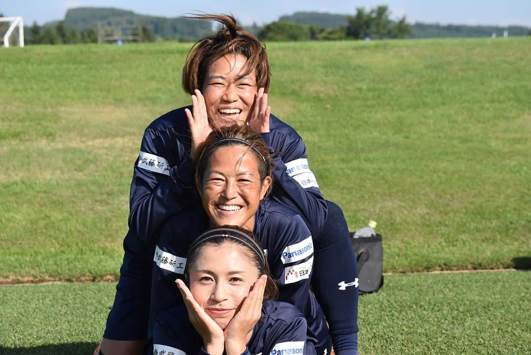 有吉佐織さんのインスタグラム写真 - (有吉佐織Instagram)「🐿️🧡  網走佐織終了しました〜 天気にも恵まれて、ほんとに過ごしやすい網走 ご飯も美味しい 温泉もある 卓球🏓もできたり 息抜きに網走湖で自然に癒されたりで ほんとにサッカーに集中できる環境でした！！ 私たちがキャンプするうえで、ご尽力していただいた皆さん！！ ほんとにありがとうございました！  来週からカップ戦頑張るぞっオー✊🔥  #大宮アルディージャventus  #🐿️🧡 #網走 #網走佐織2年目 #87 #weリーグ #weリーグカップ」8月19日 22時11分 - ariyoshisaori_1101