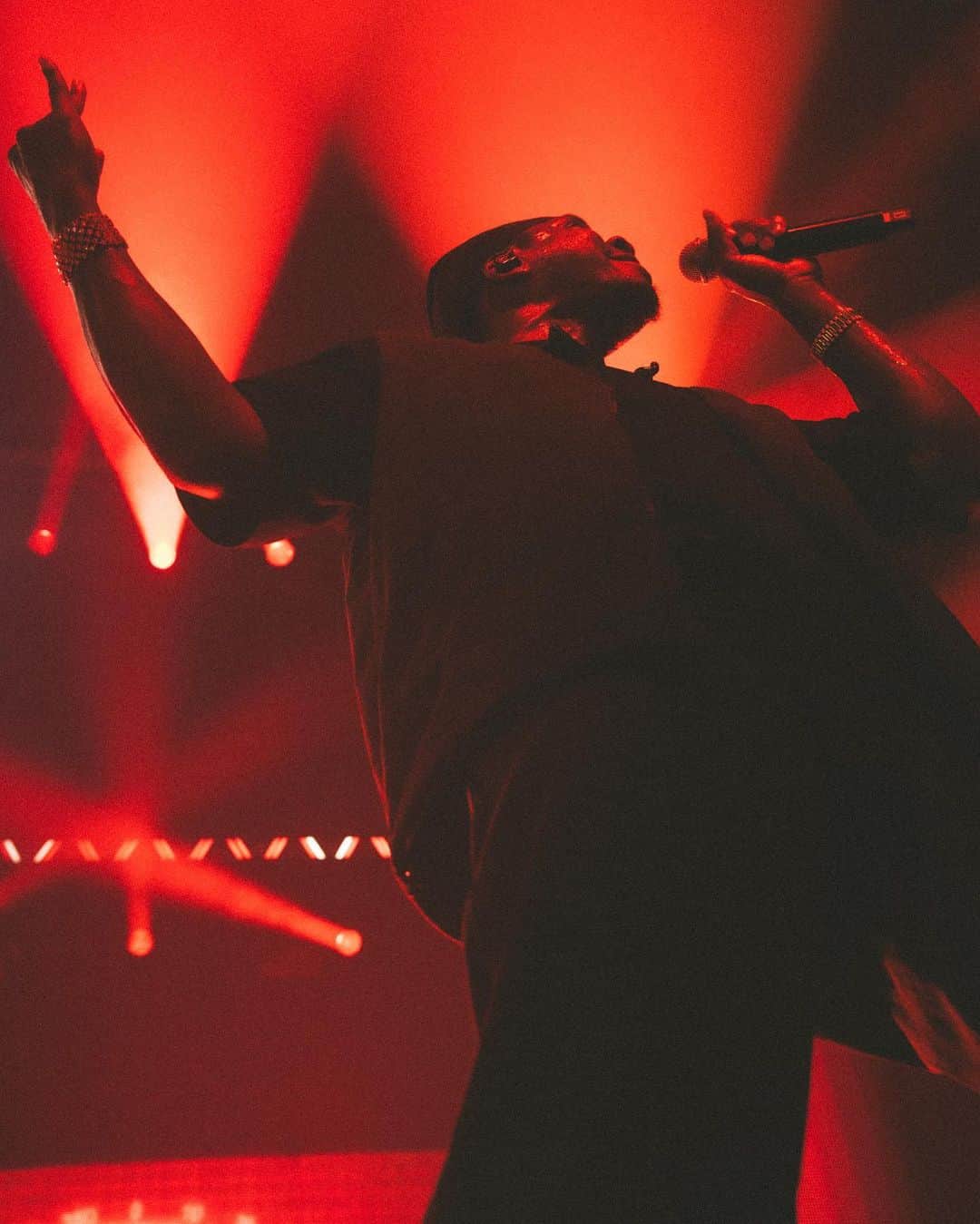 プシャ・Tさんのインスタグラム写真 - (プシャ・TInstagram)「8/17  COPENHAGEN, DENMARK   ITS ALMOST DRY TOUR (FINALE)  “GOD SAVE THE KING”  STILLS  📸: @growupbrendan」8月19日 22時22分 - kingpush