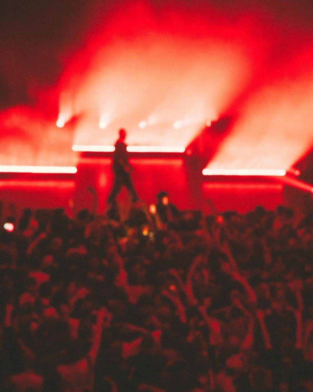 プシャ・Tさんのインスタグラム写真 - (プシャ・TInstagram)「8/17  COPENHAGEN, DENMARK   ITS ALMOST DRY TOUR (FINALE)  “GOD SAVE THE KING”  STILLS  📸: @growupbrendan」8月19日 22時22分 - kingpush