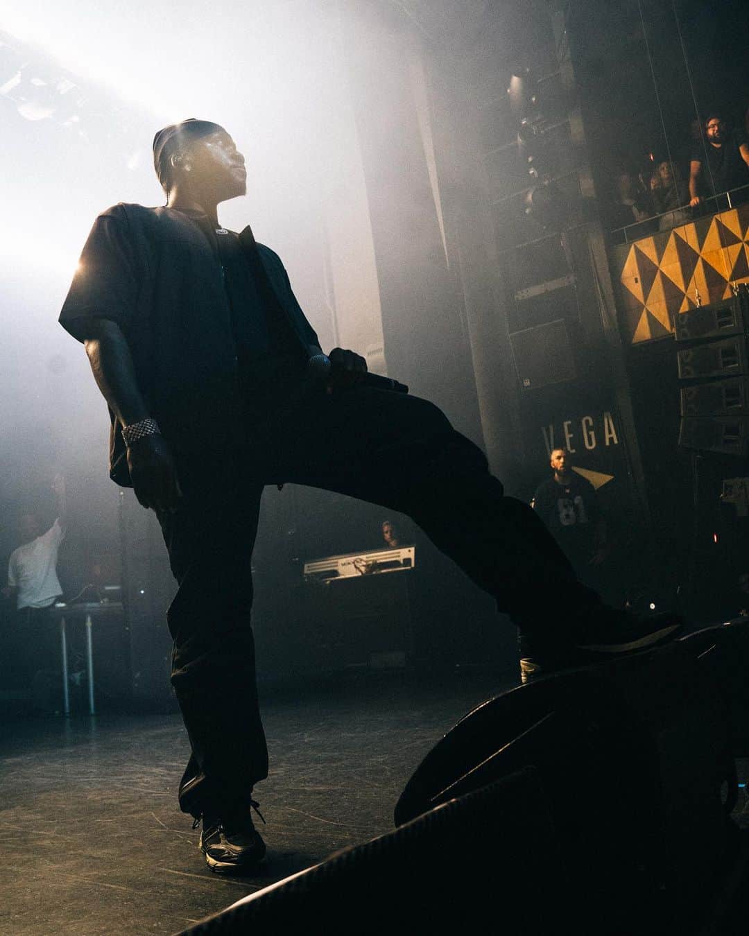プシャ・Tさんのインスタグラム写真 - (プシャ・TInstagram)「8/17  COPENHAGEN, DENMARK   ITS ALMOST DRY TOUR (FINALE)  “GOD SAVE THE KING”  STILLS  📸: @growupbrendan」8月19日 22時22分 - kingpush