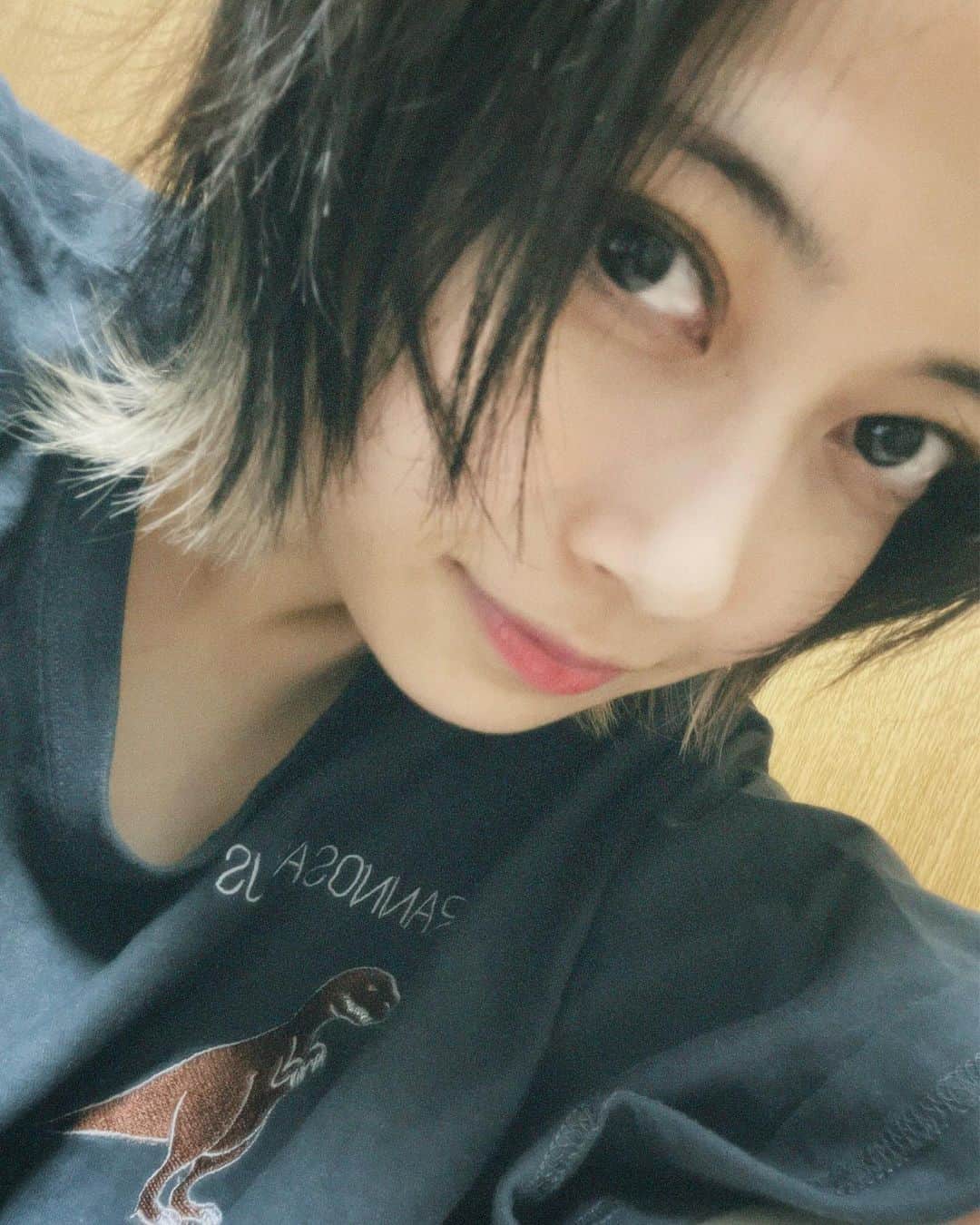彩木咲良さんのインスタグラム写真 - (彩木咲良Instagram)「☺︎ たまにはこういう写真もいっか」8月19日 22時15分 - ayakisakura_official