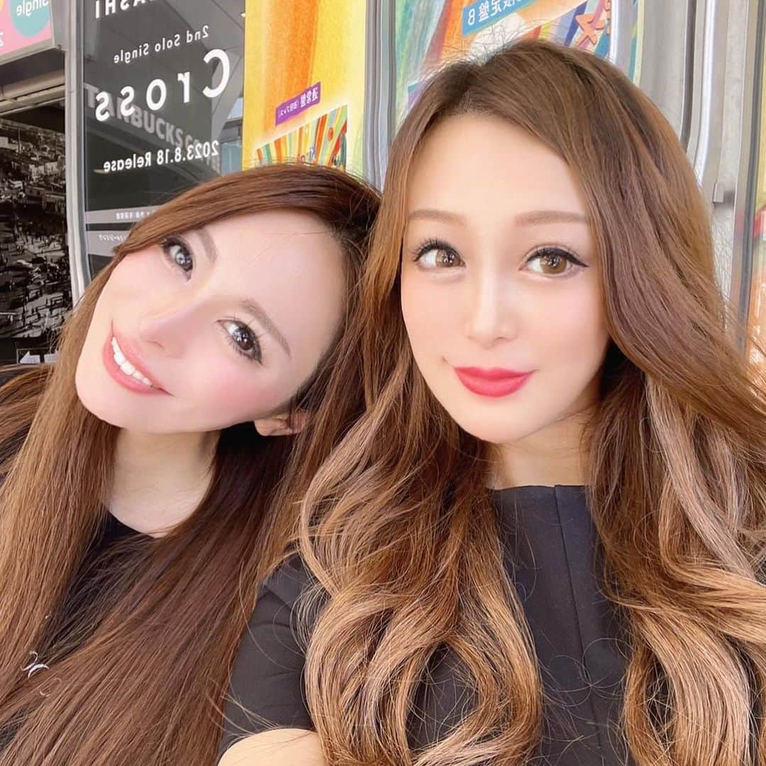 環結衣 のインスタグラム：「・ お盆休み終盤にうるちゃんに会えた🥺💫 大好き過ぎて時間一瞬だた🥹 ・ ・ またすぐ東京来て お願い🫧‎🤍 ・ ・ にゃあ」