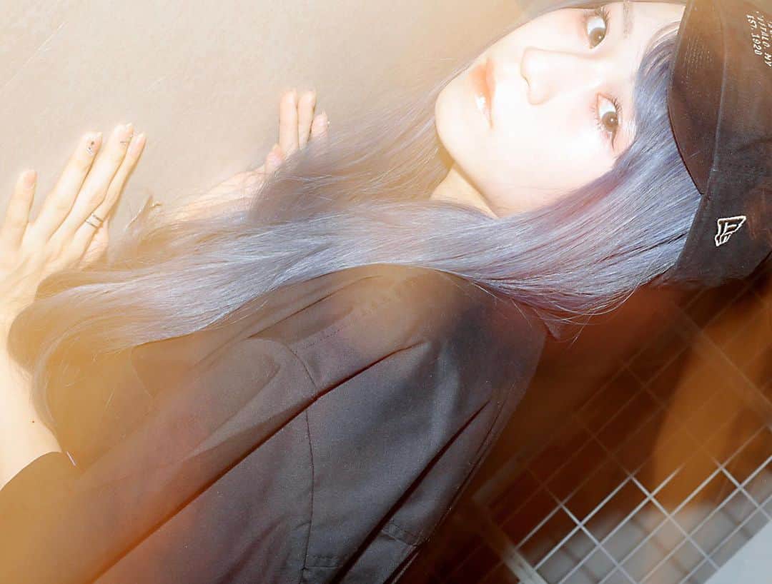 田辺留依のインスタグラム：「次はどんなイメチェンしようかな🌃  #Photo #makeup」