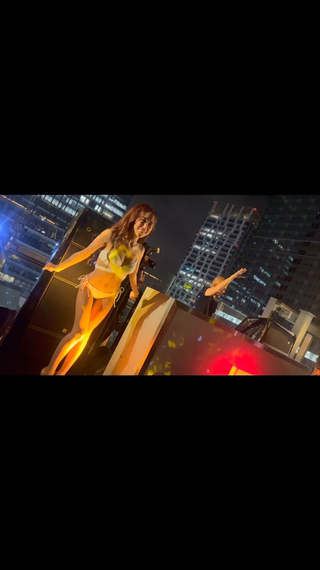 HARUKA IS BAZOOKAのインスタグラム：「23.08.10  SUPER BIKINI NIGH SUMMER2023 @celavitokyo  @mitomitokoto  . お久しぶりのハルトコ🔥 . @cjd_haruka  #bazooka#cjd_harka#dance #dj#edm#music#club #HZKS戦隊 #バズ #ちーむばずーか#teambazooka #bomb#ボム」