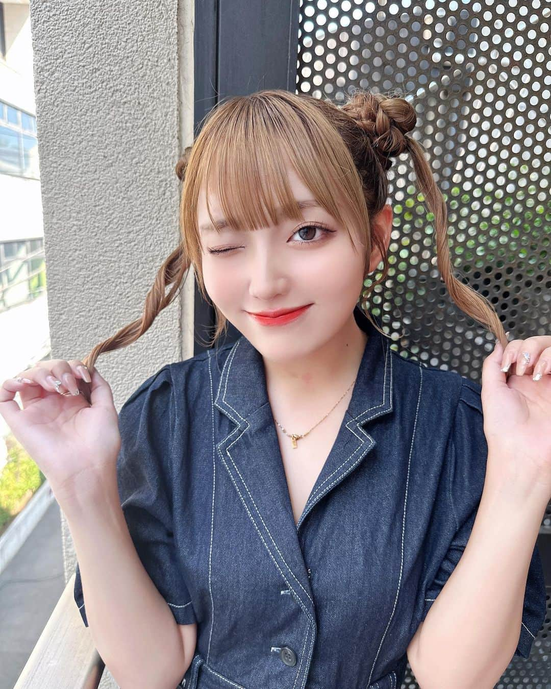 山戸優さんのインスタグラム写真 - (山戸優Instagram)「ねおちゃん(@neo_0606)NewHairだよ✂︎✂︎✂︎  シルクトリートメントして顔まわりの毛カットしたよ🍇  生放送前にセーラームーンアレンジもしたよ🌙☪️  ありがとーう！  #ねお #髪質改善シルクトリートメント #YMTworks」8月19日 22時29分 - yamatoyu