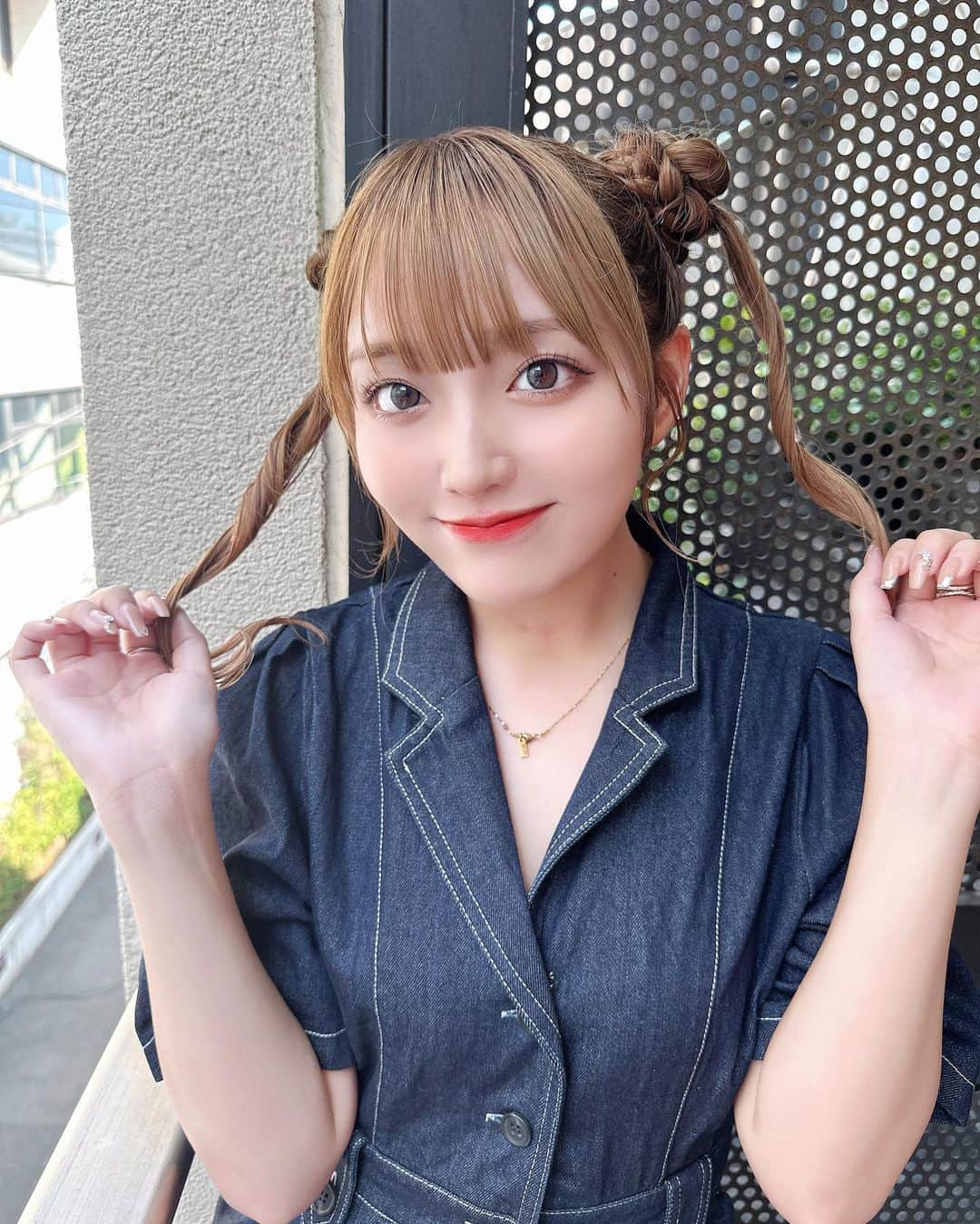 山戸優さんのインスタグラム写真 - (山戸優Instagram)「ねおちゃん(@neo_0606)NewHairだよ✂︎✂︎✂︎  シルクトリートメントして顔まわりの毛カットしたよ🍇  生放送前にセーラームーンアレンジもしたよ🌙☪️  ありがとーう！  #ねお #髪質改善シルクトリートメント #YMTworks」8月19日 22時29分 - yamatoyu