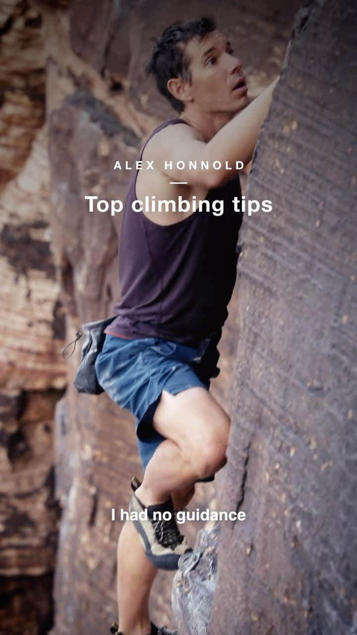 アレックス・オノルドのインスタグラム：「Today is Global Climbing Day.  Whether you’re at the crag or in the gym, we want to see how you’re getting after it. Use #GlobalClimbingDay to share how you’re celebrating.  🎥: @sav.cummins」